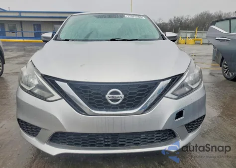 2017 Nissan Sentra S z USA, uszkodzony, nr VIN 3N1AB7AP3HY205111